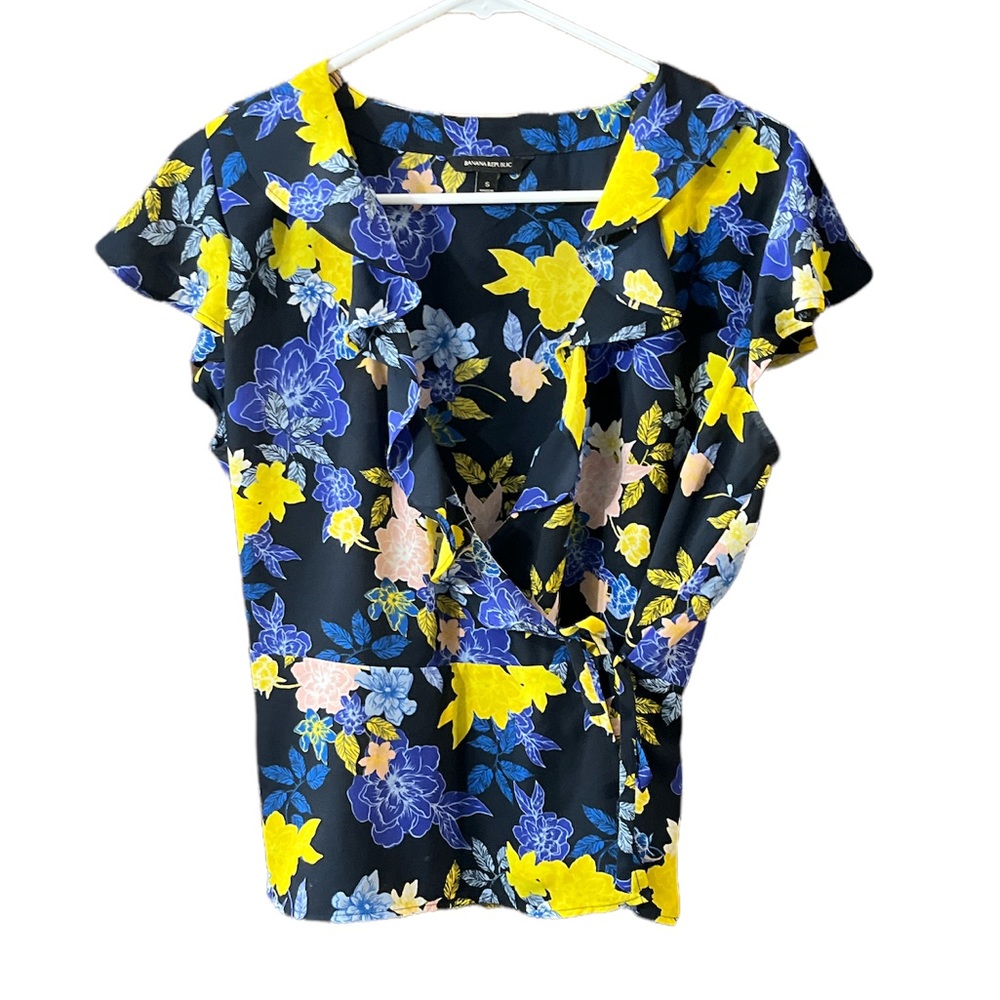 Banana Republic Wrap Tie Top Size Small
